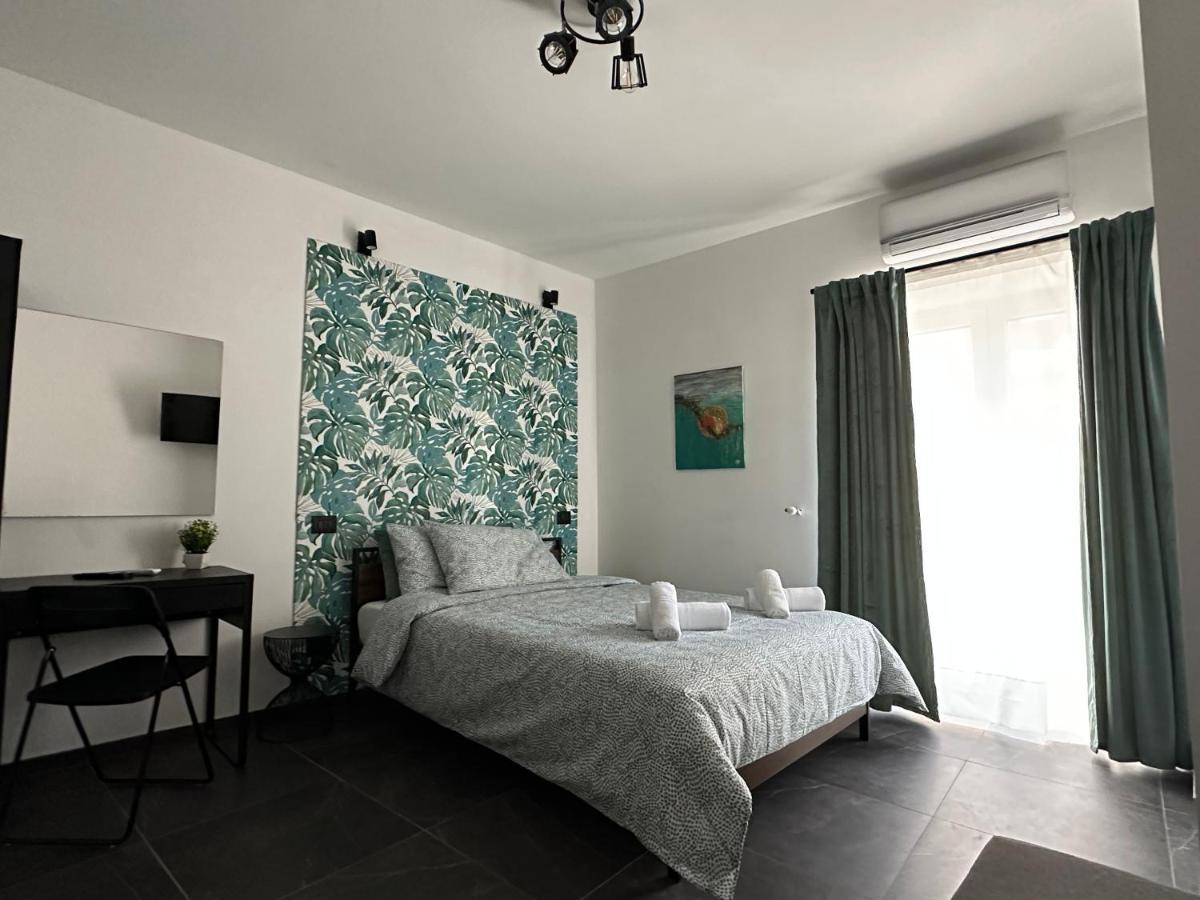 Olinad Rooms Castelbuono  Buitenkant foto